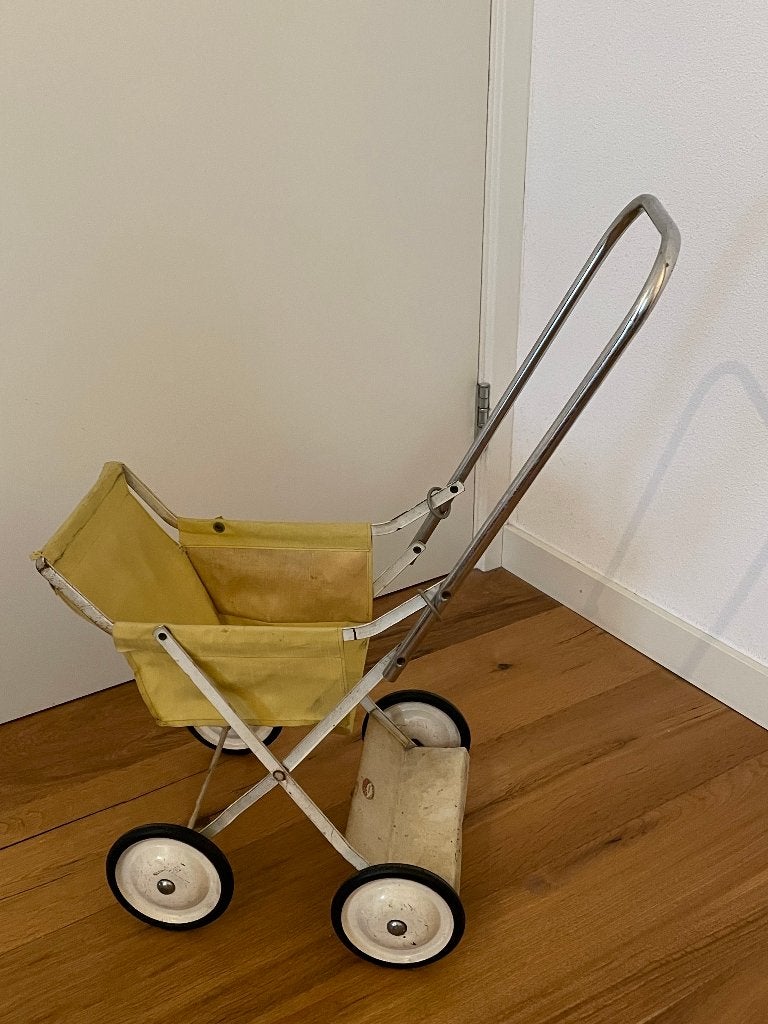 Vintage poppenwandelwagen Corba Gouda jaren 50-60, Kinderen en Baby's, Speelgoed | Poppen, Ophalen of Verzenden, Gebruikt, Overige typen