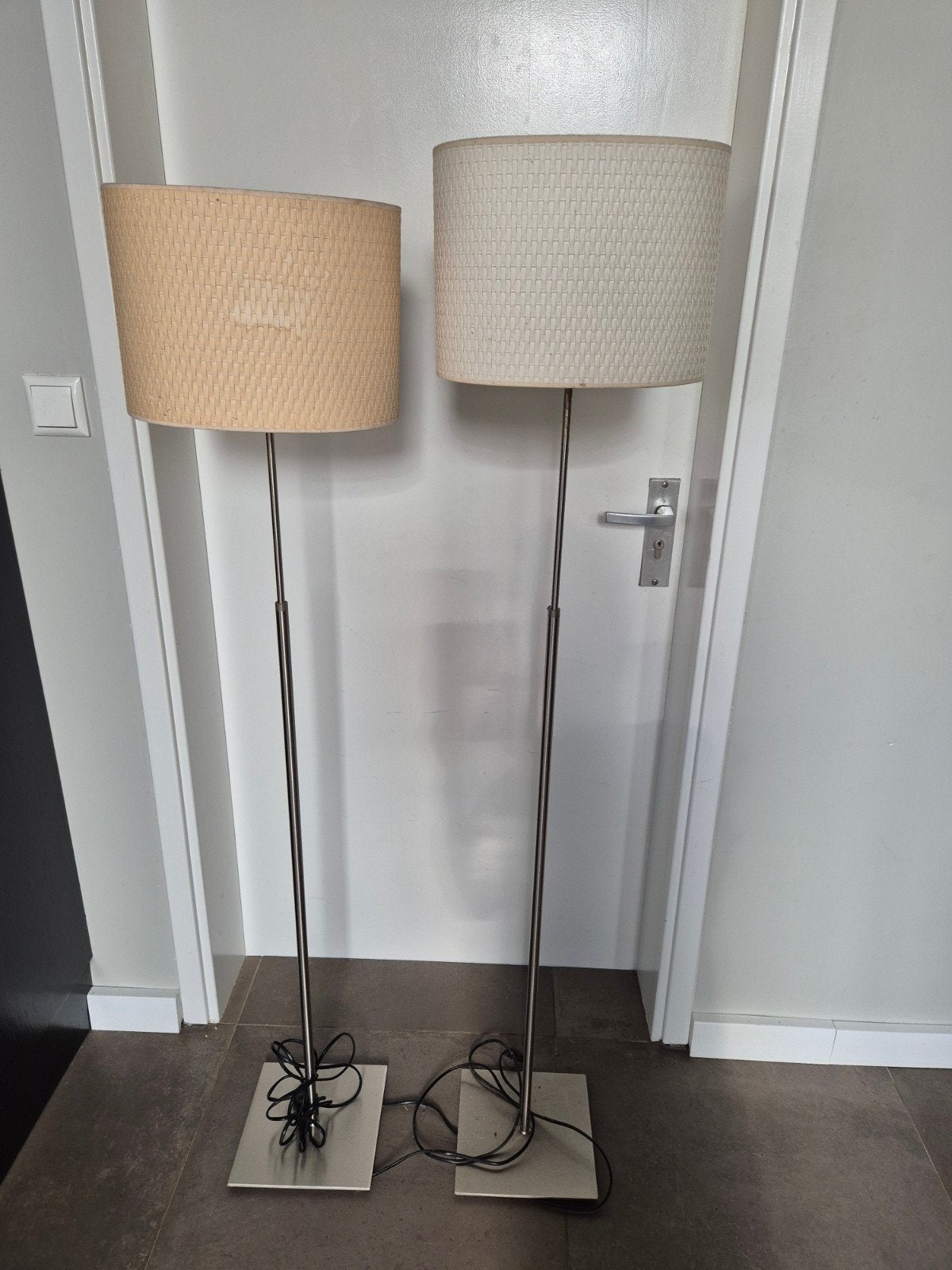 Set van 2 staande IKEA lampen met kappen wit, Ophalen, Gebruikt, Textiel, 150 tot 200 cm