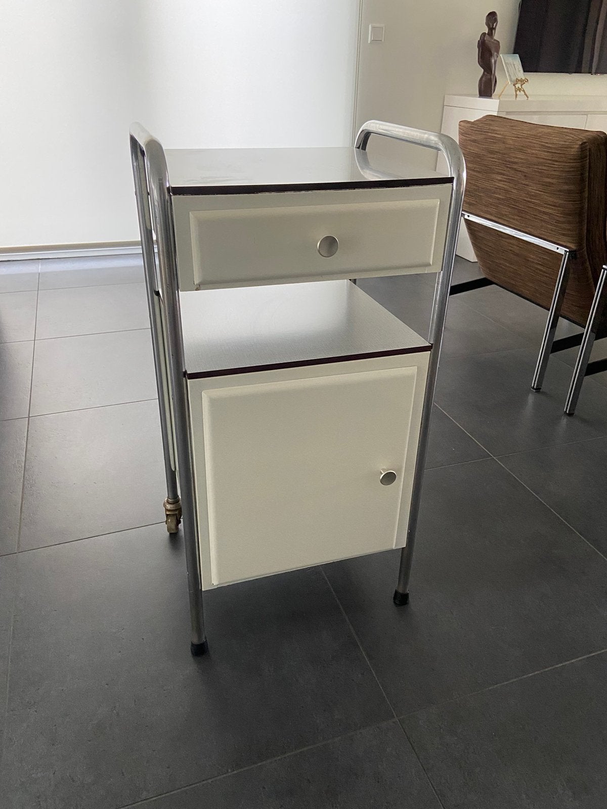 Vintage ziekenhuis nachtkastje, Ophalen, Zo goed als nieuw, Minder dan 45 cm