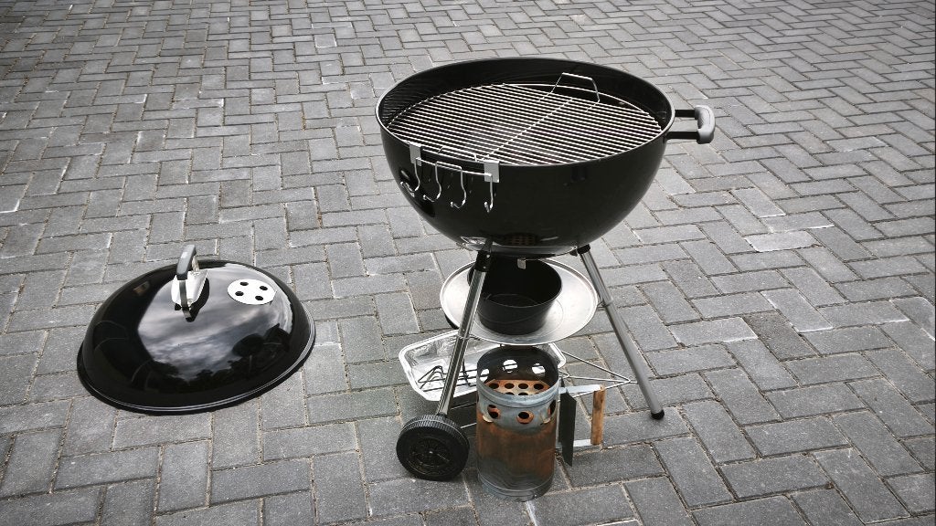 Weber barbecue Ø 57 cm, Ophalen, Zo goed als nieuw, WEBER BBQ, Met accessoires