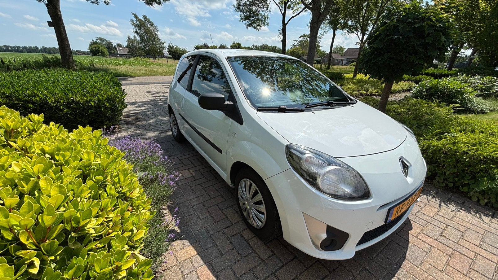Renault Twingo 1.2 55KW E3 2011 Wit airco, Voorwielaandrijving, 31 €/maand, 4 cilinders, 4 stoelen
