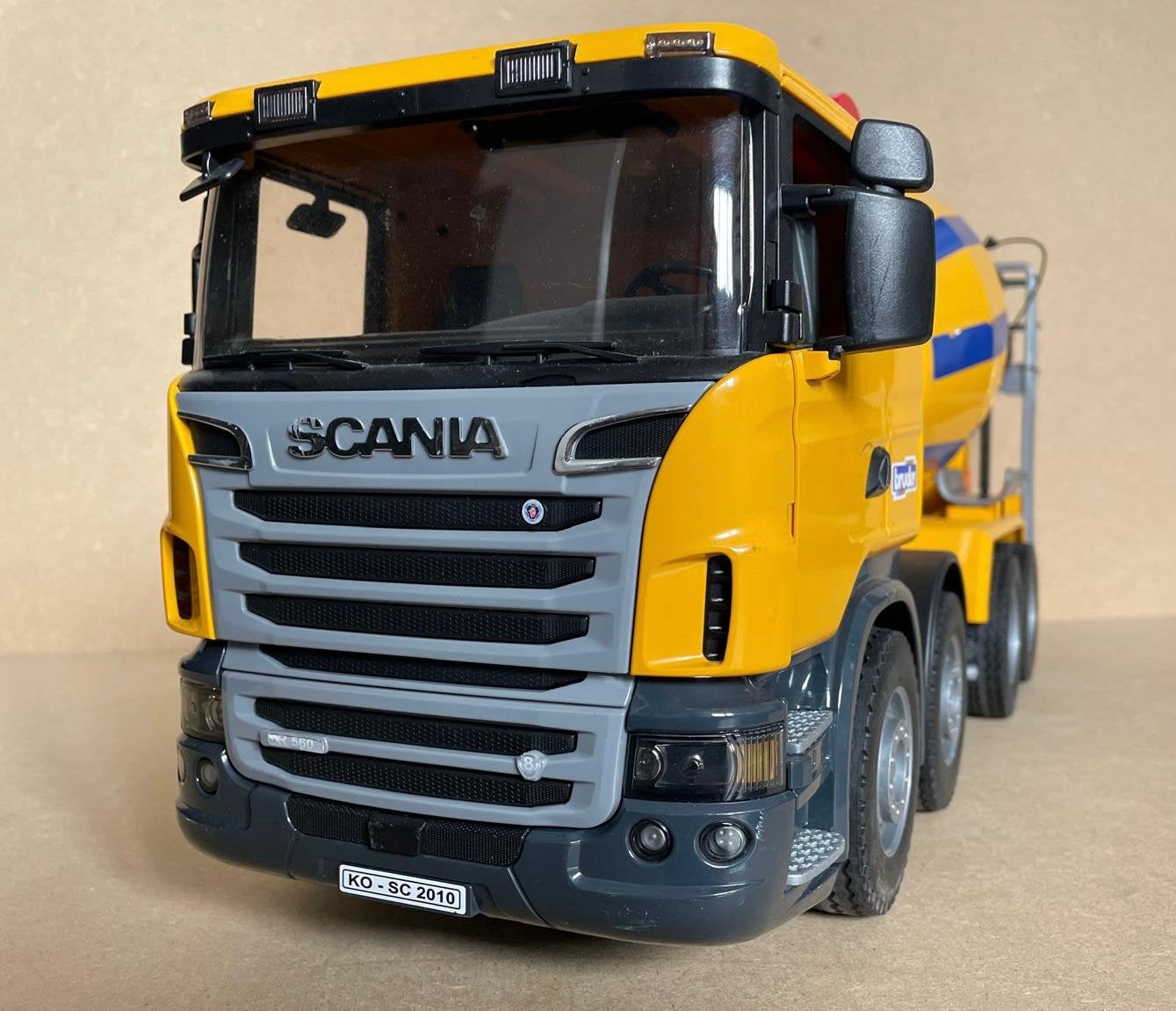 Bruder | Scania cementwagen, Ophalen, Zo goed als nieuw
