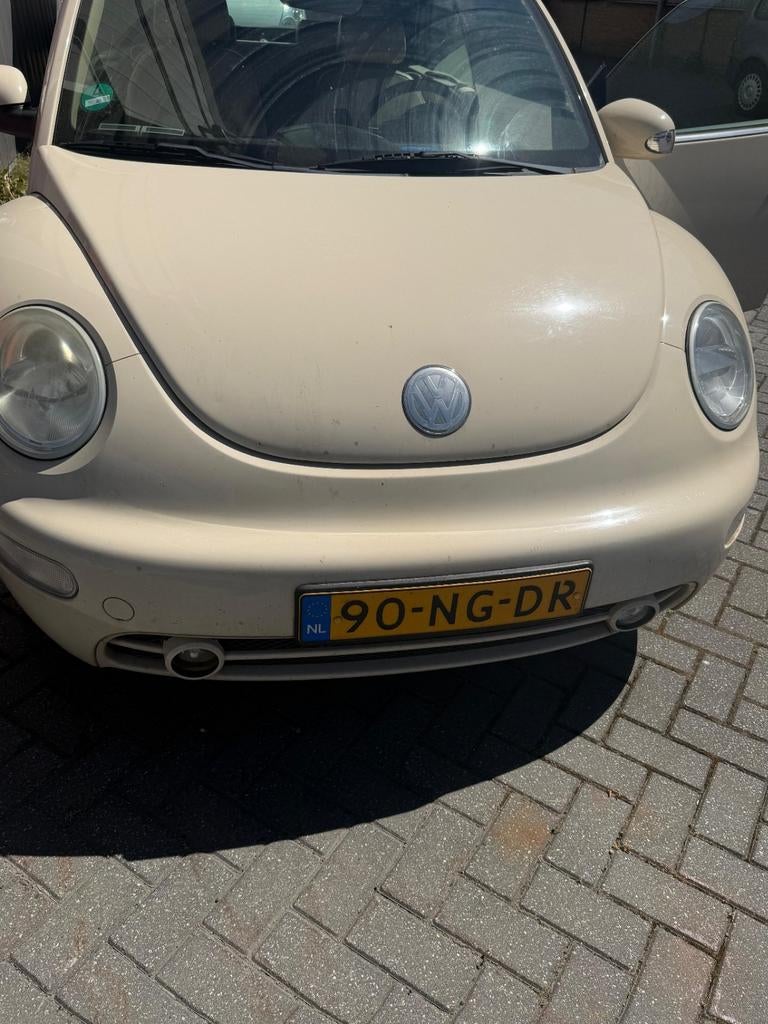 Volkswagen Beetle (Kever) 2.0 Cabriolet 85KW AUT 2003 Beige, Beetle (Kever), 4 cilinders, 4 stoelen, Beige