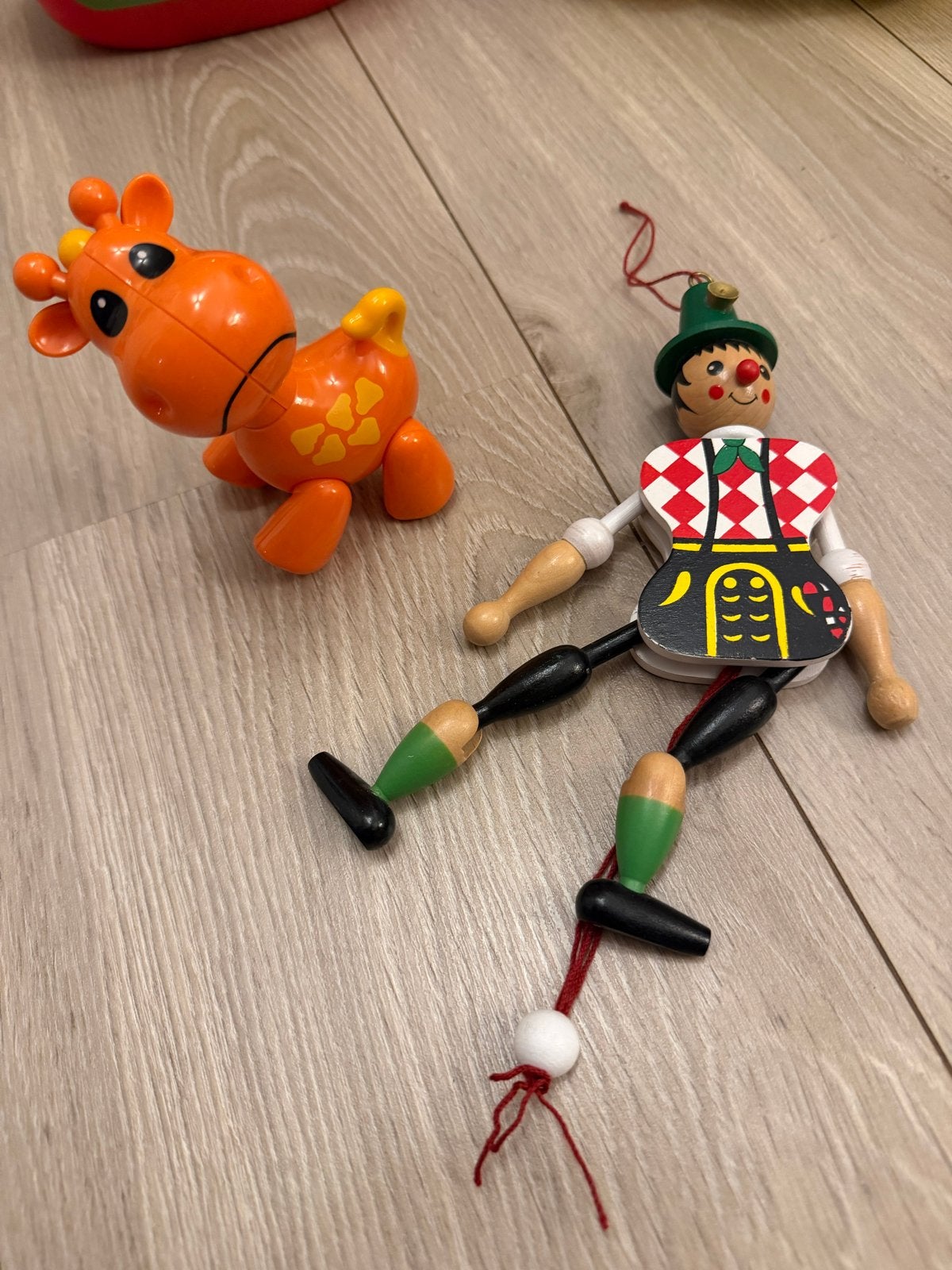 Houten speelgoedpop en rammelaar giraf, Ophalen, Gebruikt, Rammelaar