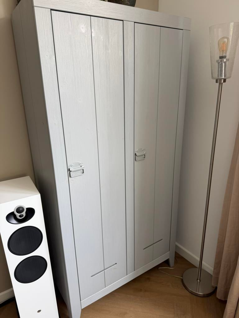 WOOOD kast 190x95x44 cm grijs, Ophalen, Zo goed als nieuw