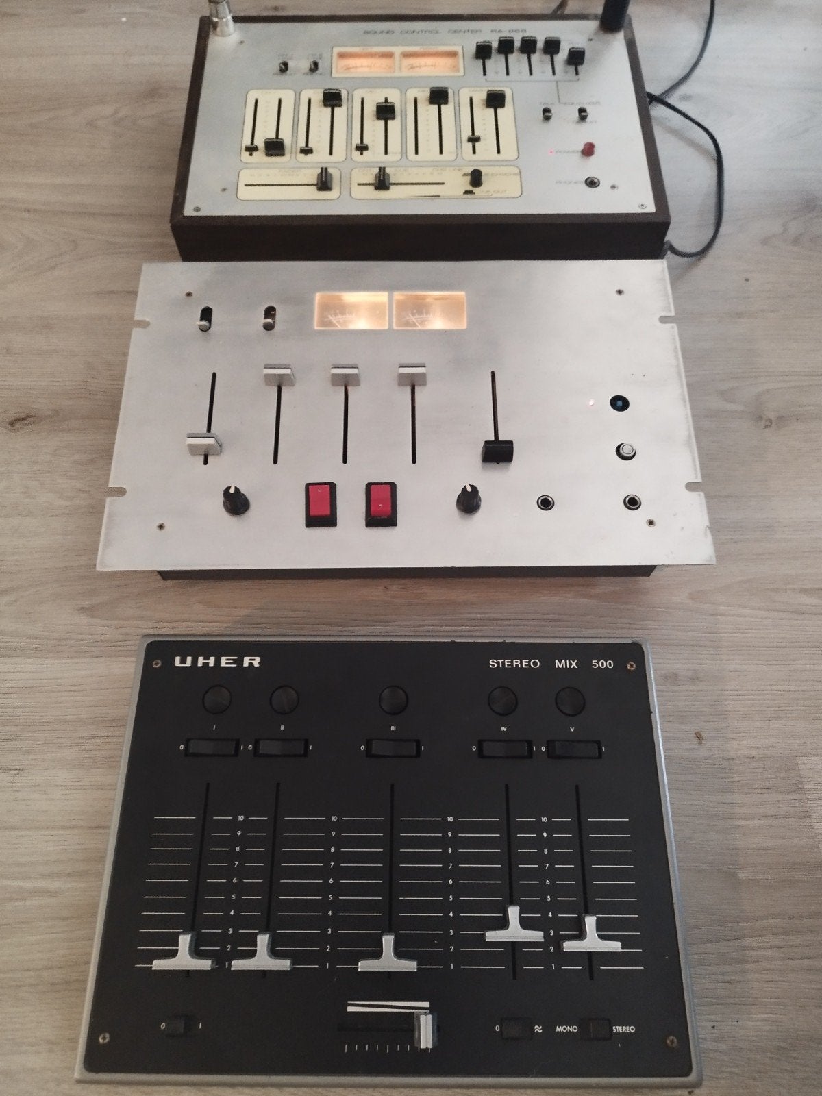 Drie Vintage DJ Mengpanelen: Uher, Sound Control Center, Muziek en Instrumenten, Dj-sets en Draaitafels, Ophalen