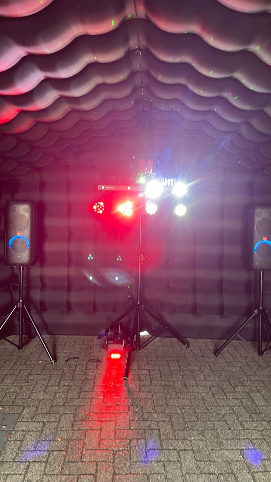 JBL partybox 310 (2x) incl verlichtingset te huur, Ophalen of Verzenden, Zo goed als nieuw, Rookmachine