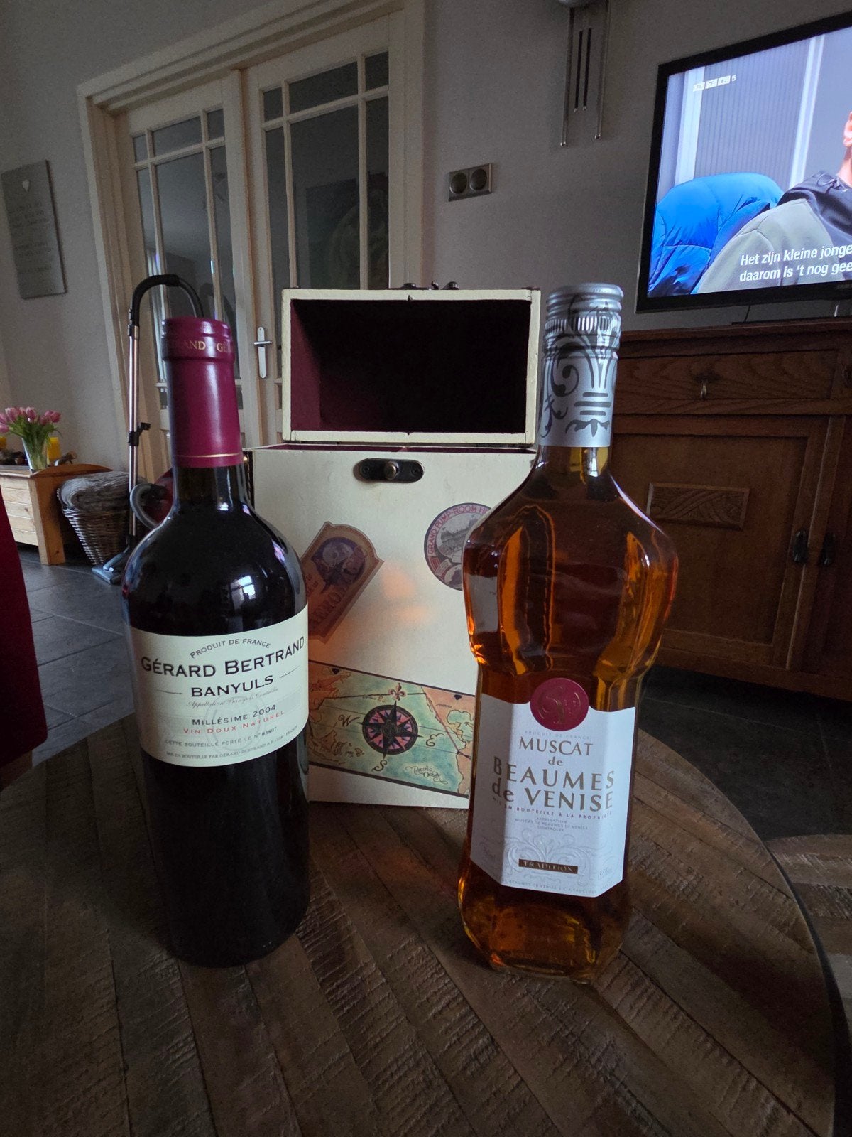 2 flessen wijn wit en rood, Ophalen, Nieuw, Frankrijk