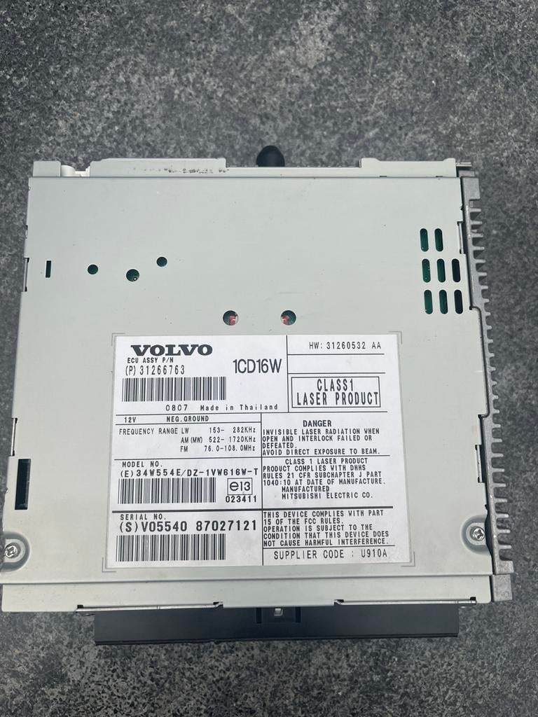 Radio CD speler met display volvo C30/S40/V50/C70, Auto diversen, Ophalen of Verzenden, Zo goed als nieuw