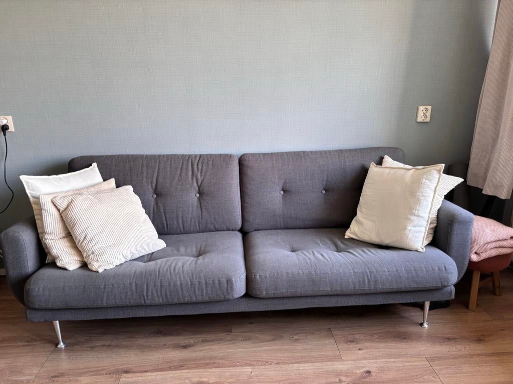 Comfortabele grijze bank - Loods 5, Ophalen, Driepersoons, 75 tot 100 cm, Zo goed als nieuw