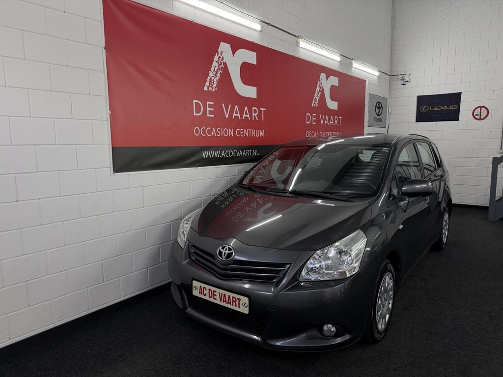 Toyota Verso 1.8 VVT-i Business - 7PERSOON/AUTOMAAT/NAVI/NAP, Auto's, Toyota, 4 cilinders, Euro 4, Zilver of Grijs, 1300 kg