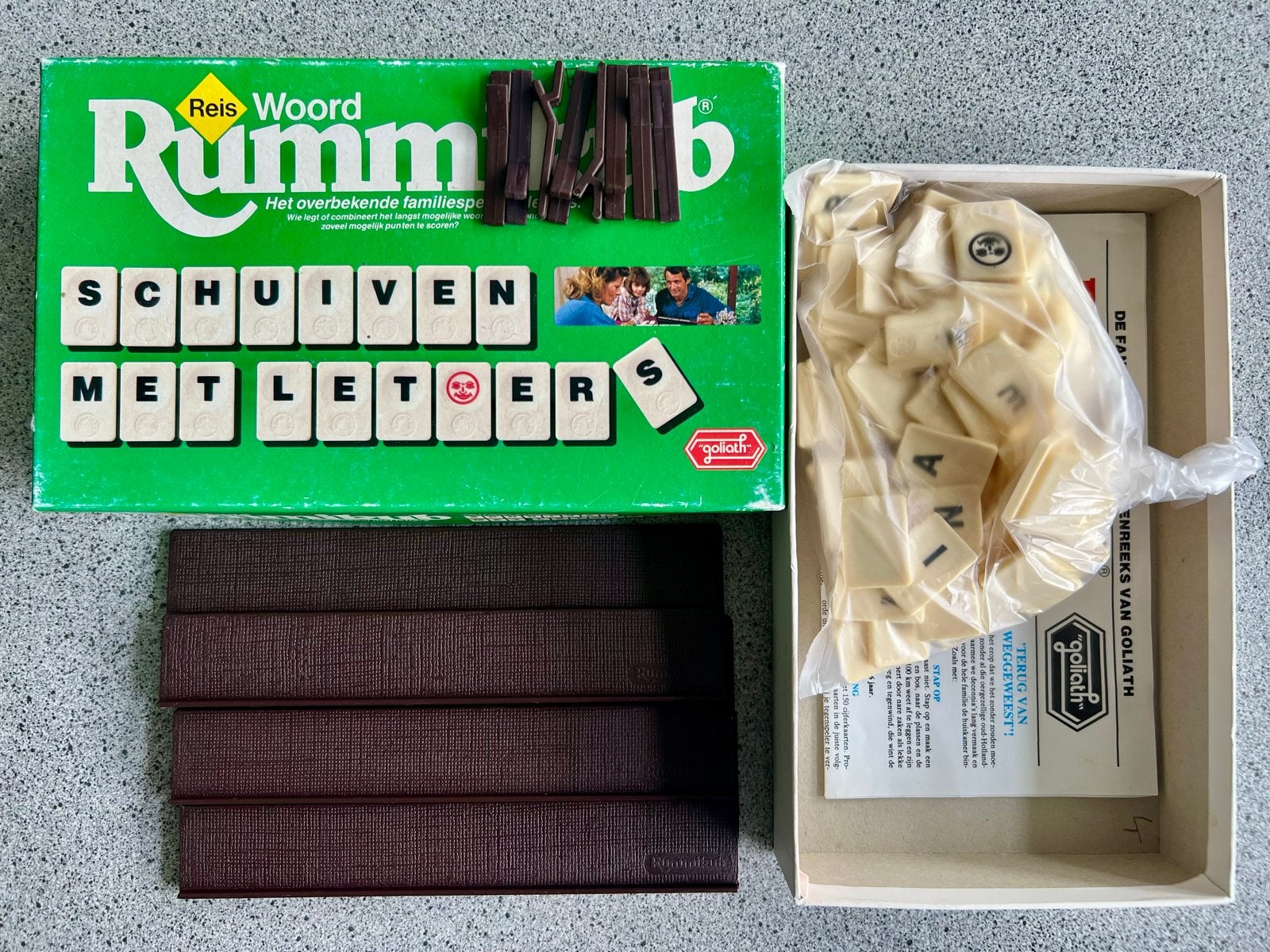 Reis Woord Rummikub - Schuiven met letters, Drie of vier spelers, Ophalen of Verzenden, Gebruikt