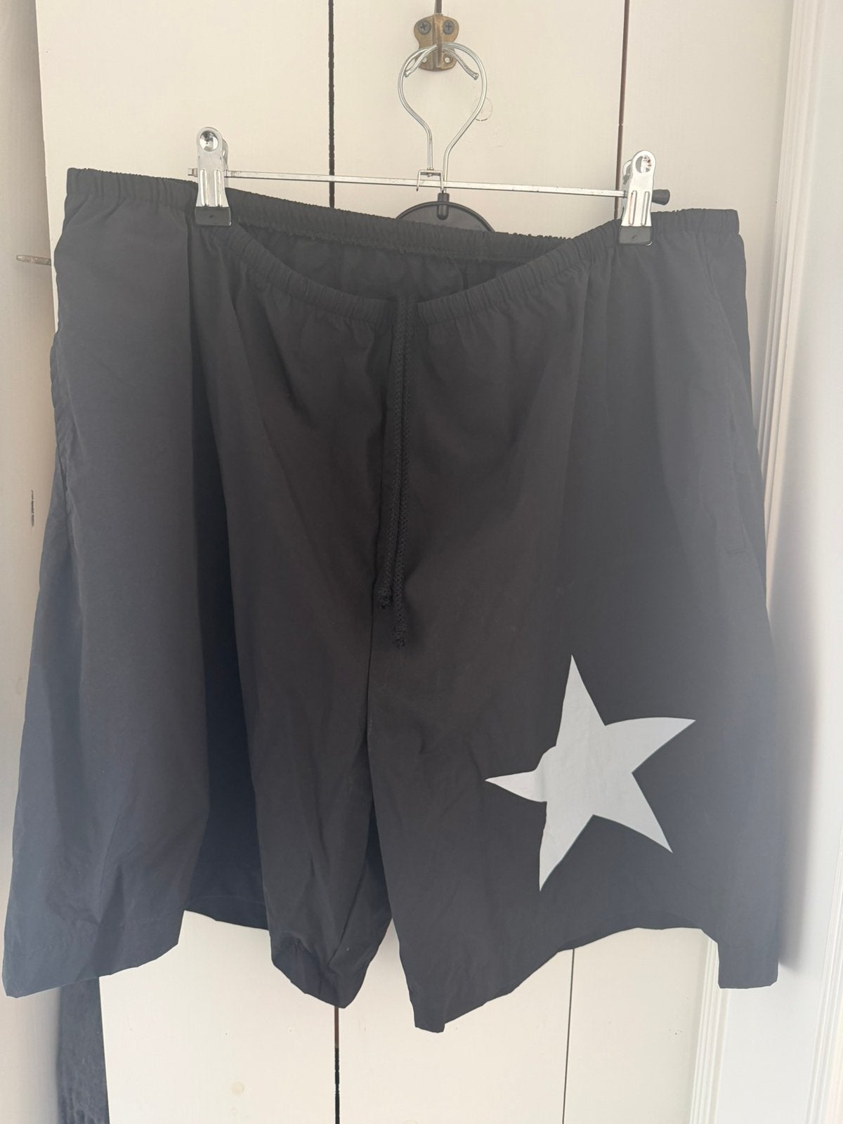 Kanye West Shorts Bully Mask size L / XL, Ophalen of Verzenden, Maat 56/58 (XL)
