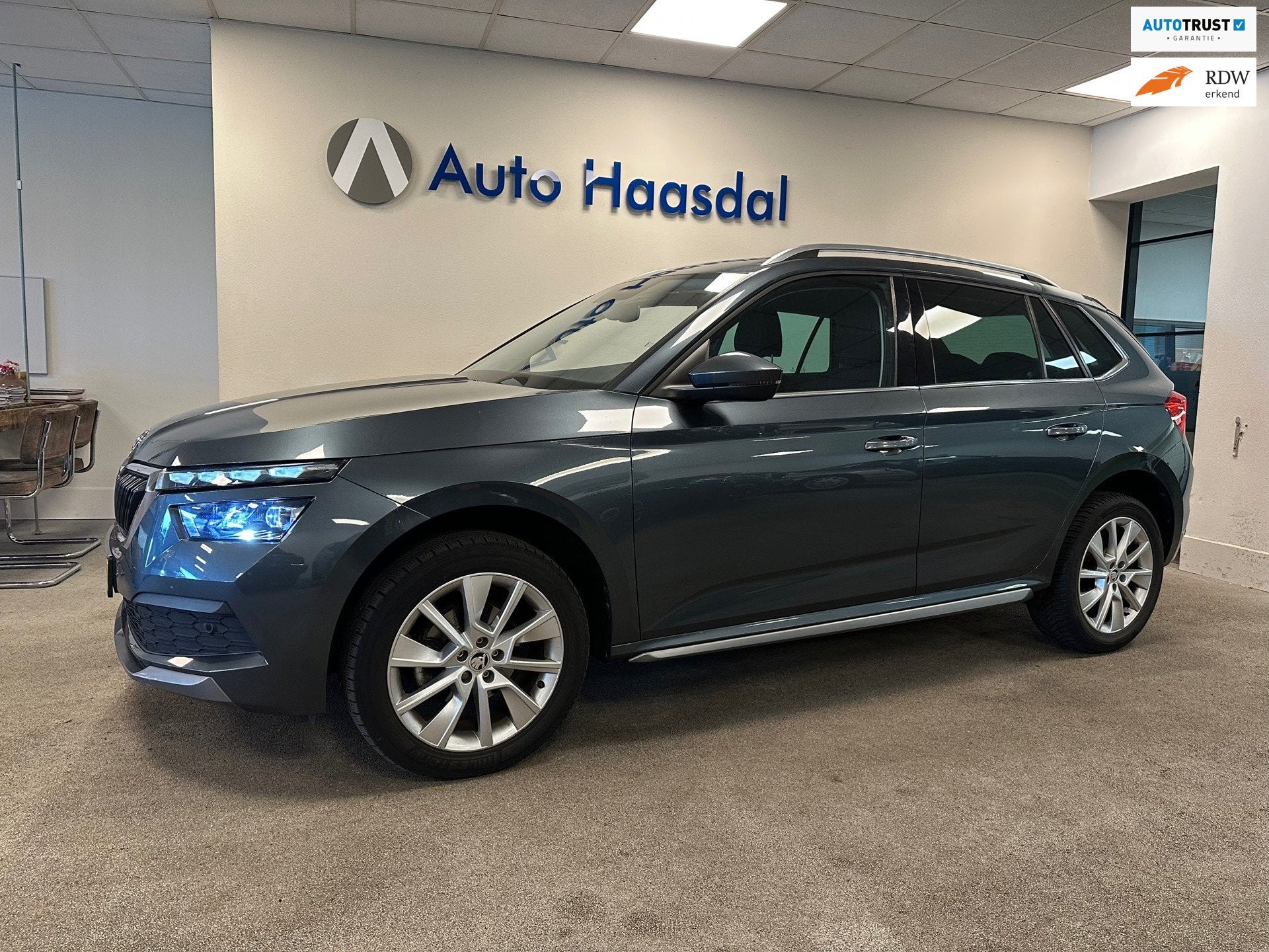 Skoda Kamiq 1.0 TSI Style|AUTOMAAT|LED|CARPLAY|VEEL OPTIES!, Auto's, Skoda, Stof, Gebruikt, Kamiq, SUV of Terreinwagen