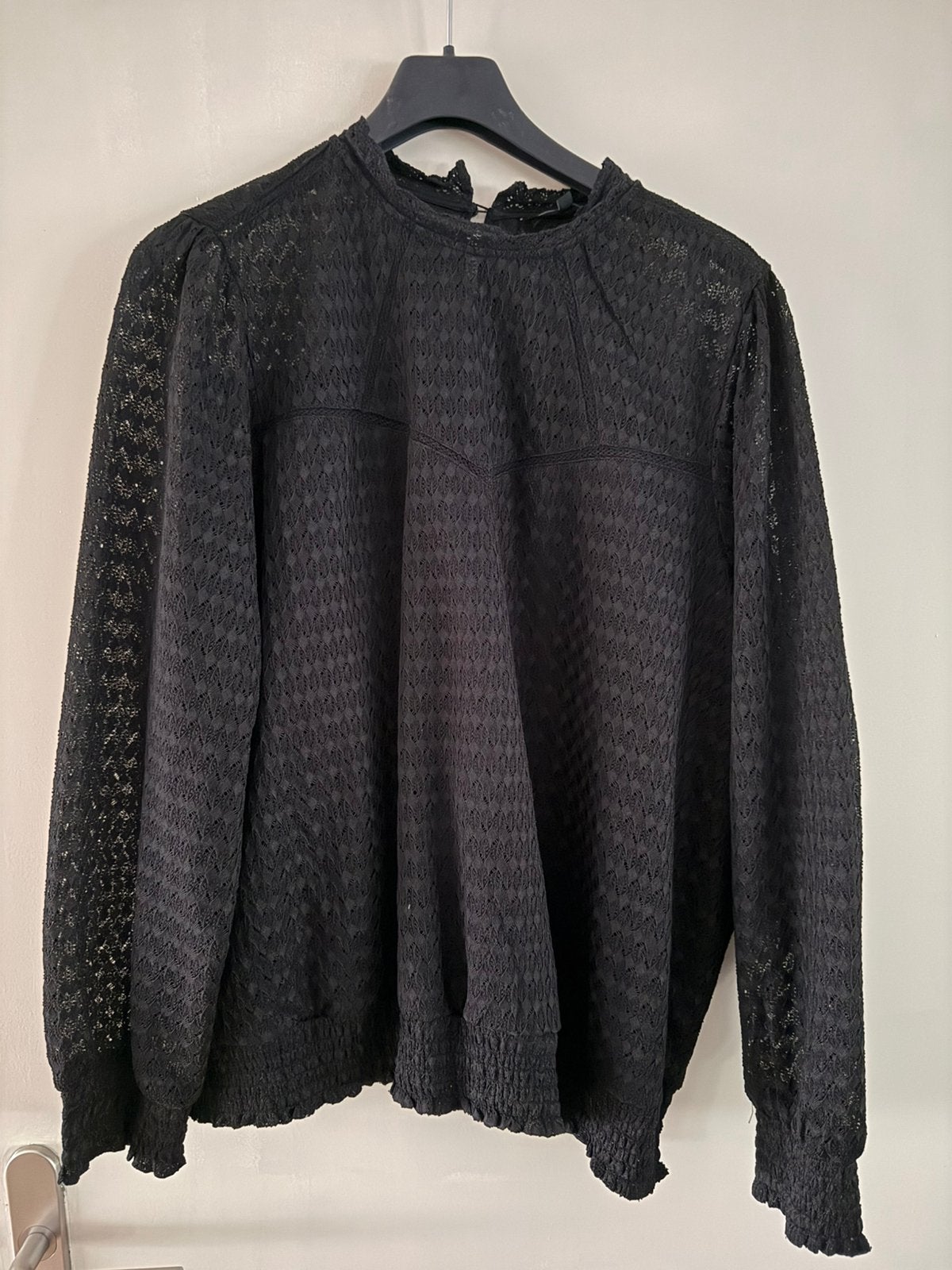 Zwarte blouse, Ophalen of Verzenden, Zo goed als nieuw, Maat 46/48 (XL) of groter, Zwart