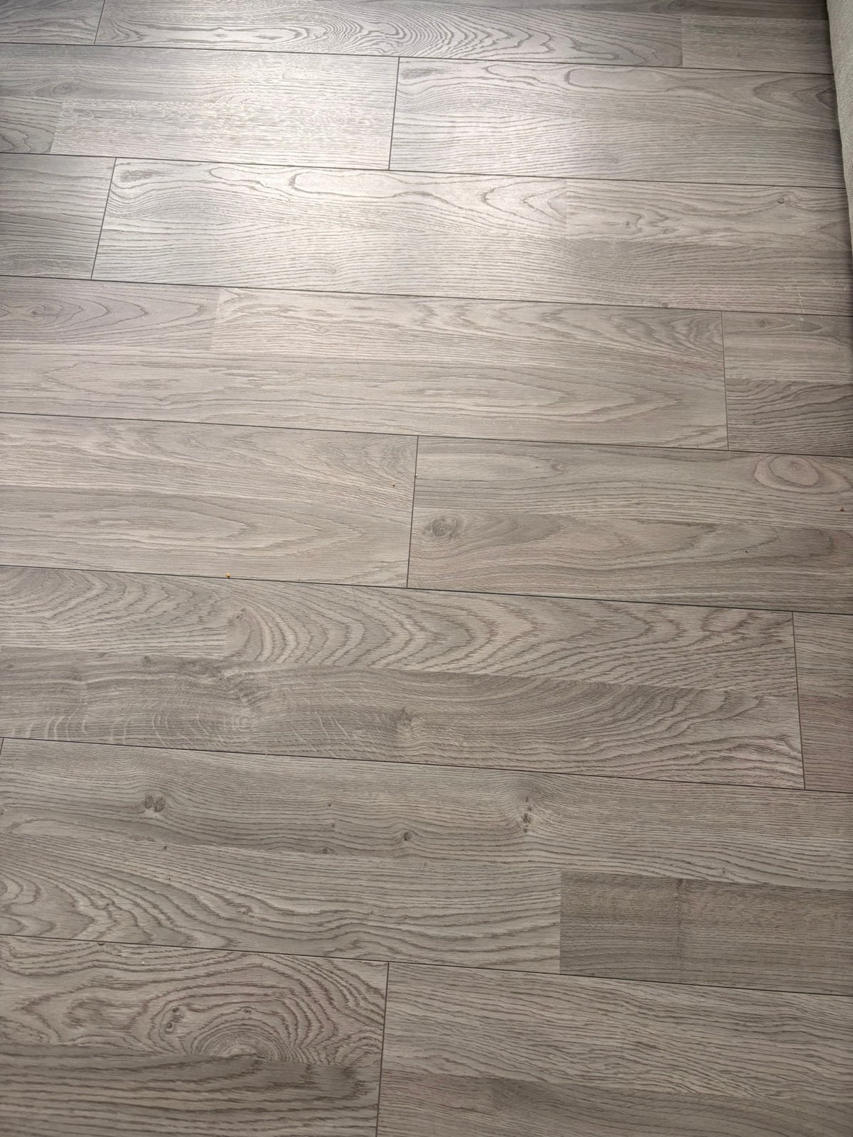 Gratis af te halen klik laminaat licht grijs 80 m2, Ophalen, 50 tot 150 cm, Zo goed als nieuw, 10 m² of meer
