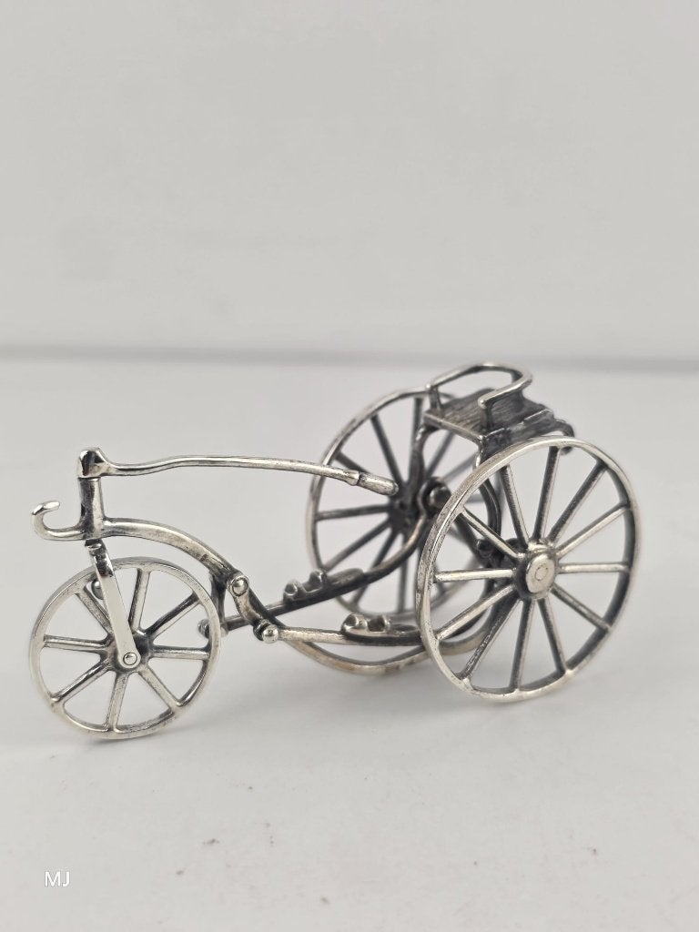 Zilveren miniatuur Historische driewieler fiets         Z119, Antiek en Kunst, Ophalen of Verzenden, Zilver