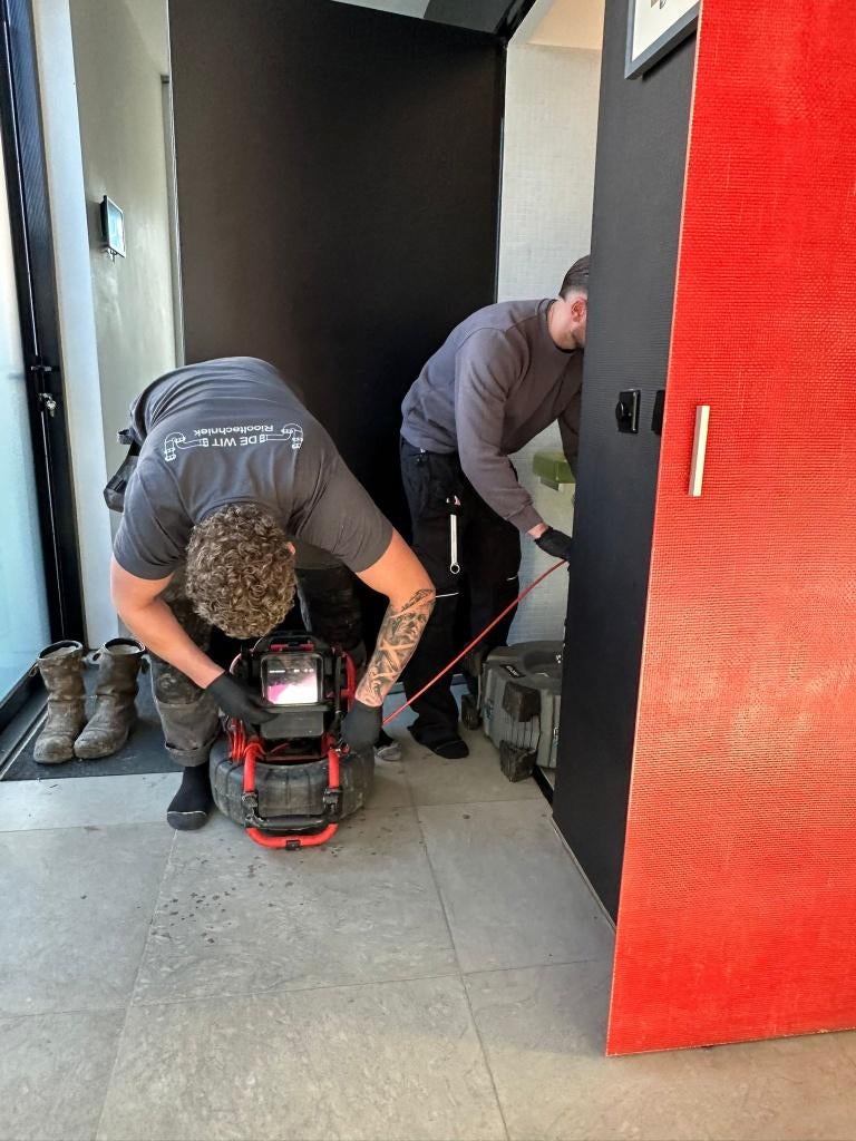 WC, Afvoer of Douche verstopt? Wij lossen het op Spoed 24/7, 24-uursservice