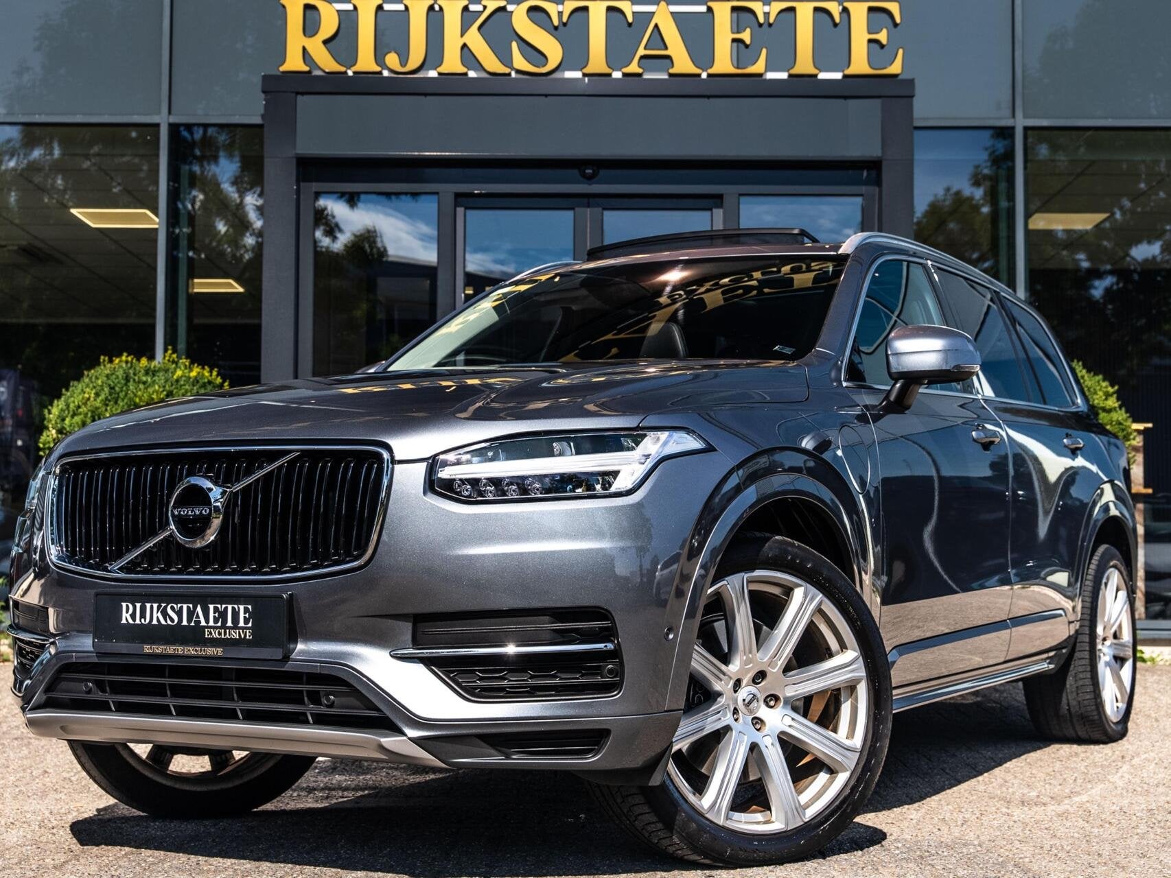 Volvo XC90 2.0 T8 Twin Engine AWD Inscription|PANO|ACC|21', Gebruikt, 320 pk, 7 stoelen, Bedrijf