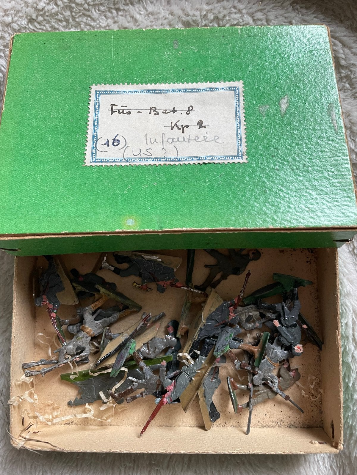 23 originele Duitse tinnen soldaatjes uit WW2 in doos, Verzenden, Landmacht, Duitsland, Miniatuur of Beeldje