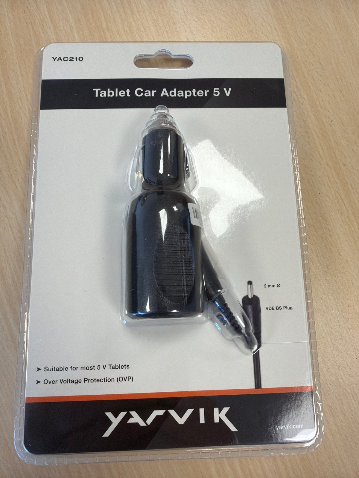 YARVIK Tablet Autolader 5V met 2mm VDE BS Plug, Ophalen of Verzenden, Nieuw