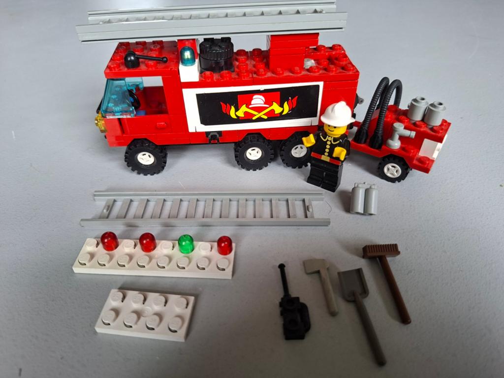 Lego Legoland Brandweerwagen 6480 met licht en geluid, Kinderen en Baby's, Speelgoed | Duplo en Lego, Gebruikt, Lego, Complete set
