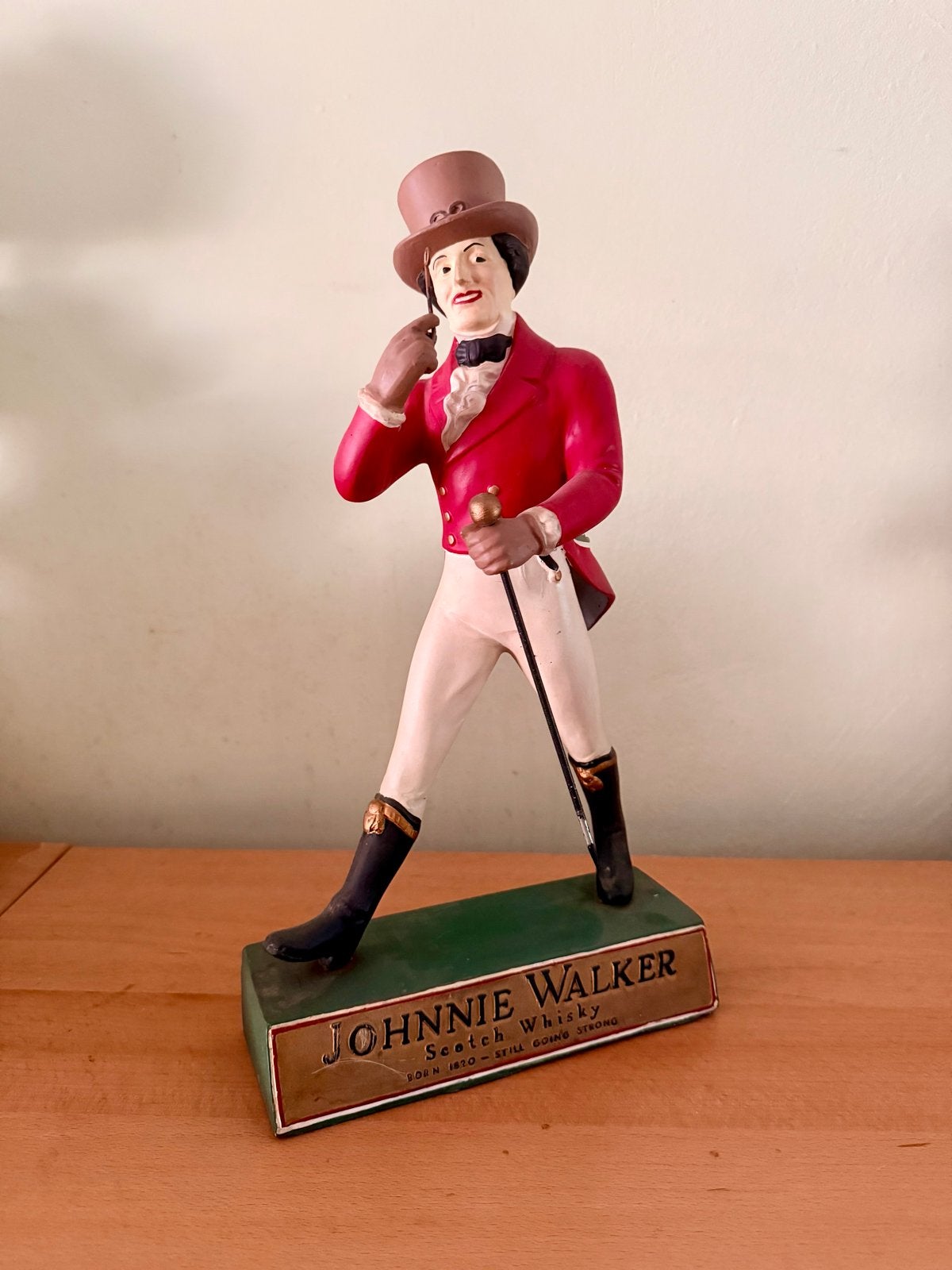 Johnnie Walker Beeldje - Vintage Reclamefiguur, Ophalen of Verzenden, Gebruikt, Mens