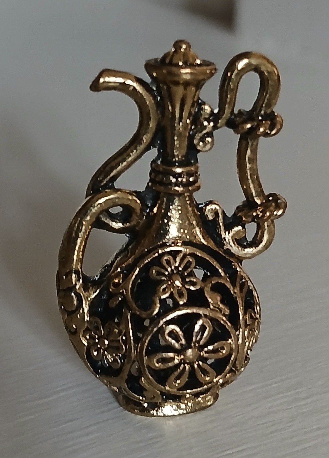 Miniatuur Oosterse theepot 1:12, Verzamelen, Ophalen of Verzenden, Zo goed als nieuw, Decoratie