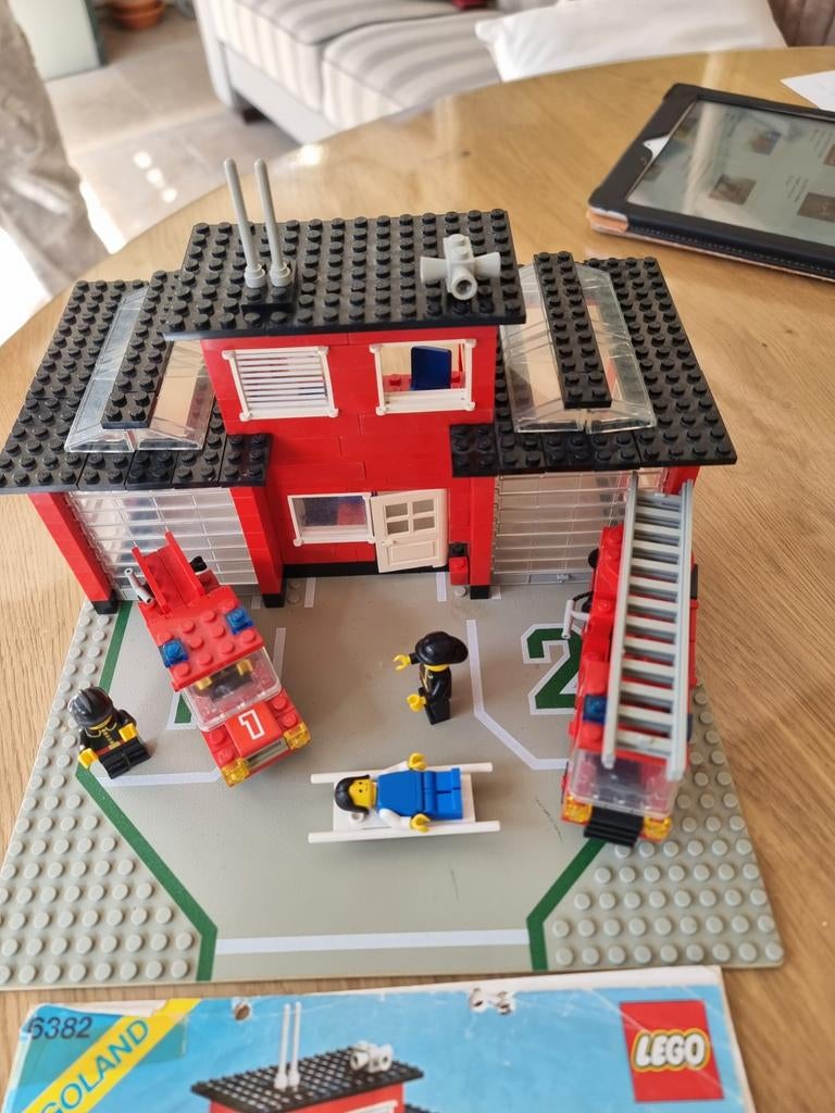 Lego brandweer kazerne, Ophalen