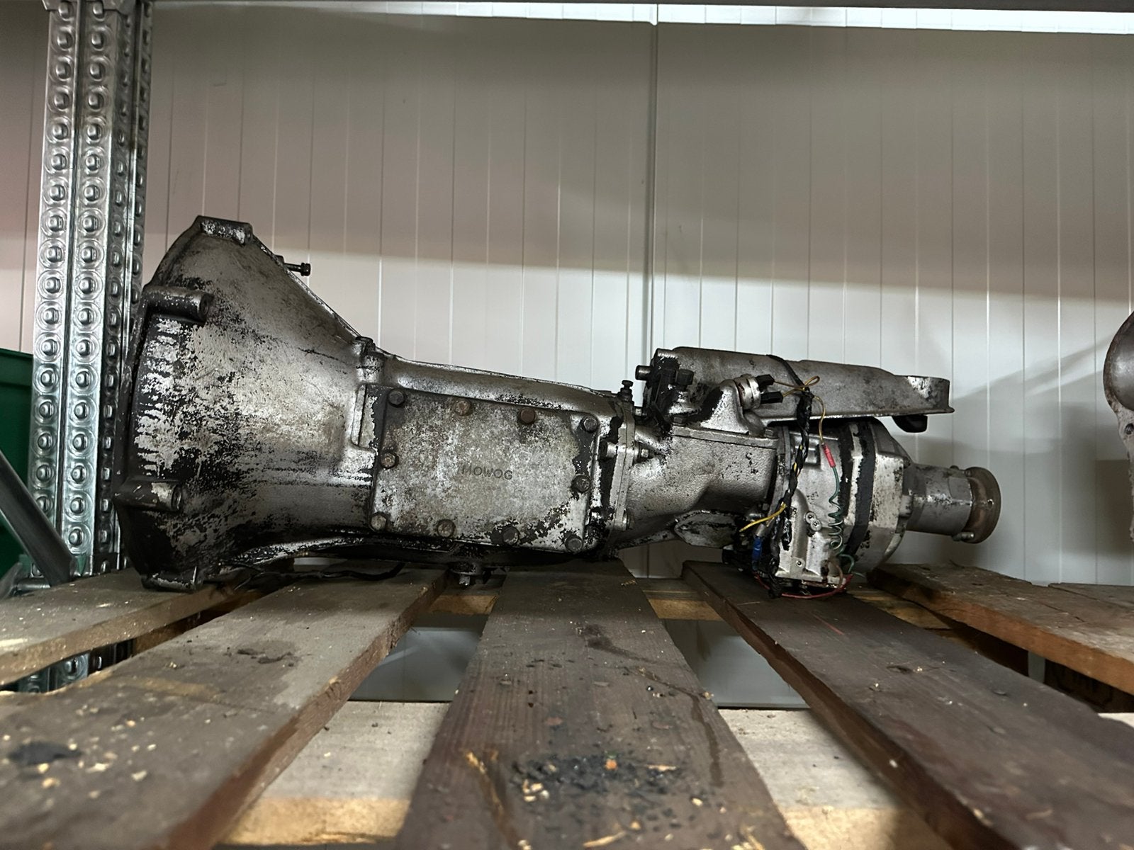 MGB 4 versnellingsbak met Overdrive, Ophalen