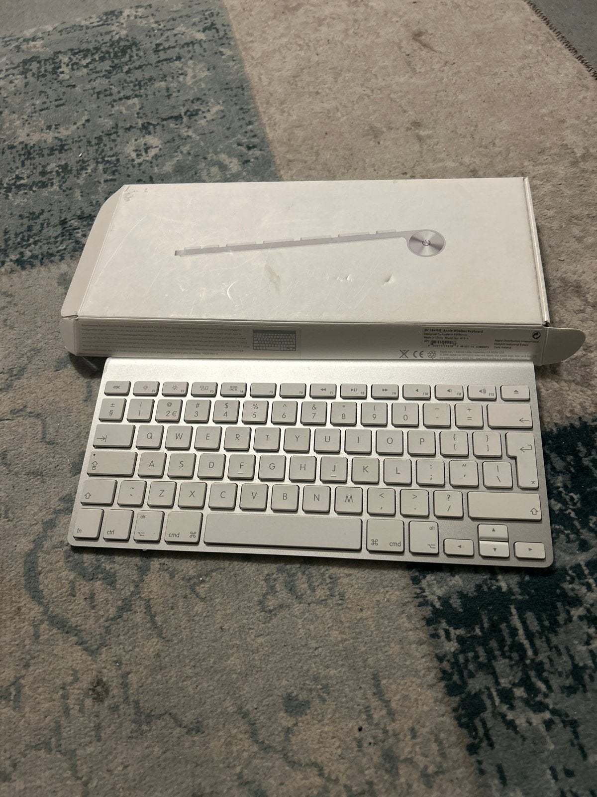 Apple Magic Keyboard - Zo goed als nieuw, Computers en Software, Ophalen, Qwerty, Zo goed als nieuw, Draadloos