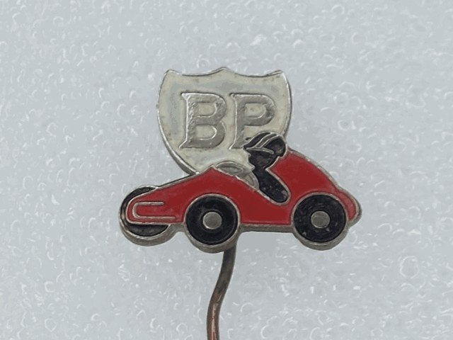 SP1954 Speldje BP Raceauto, Verzamelen, Speldjes, Pins en Buttons, Ophalen of Verzenden, Gebruikt, Overige onderwerpen