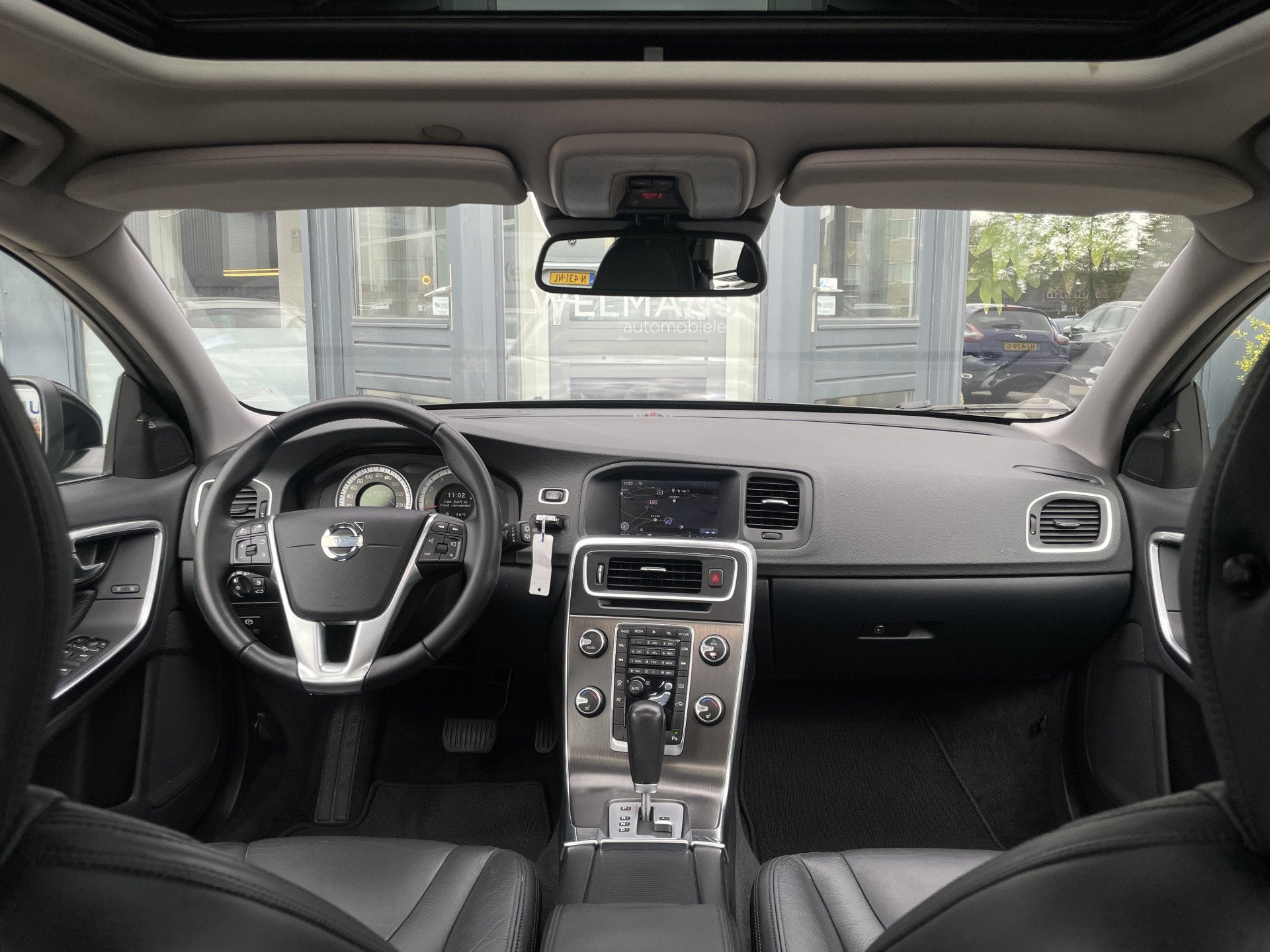 Volvo V60 3.0 T6 AWD Summum Schuifdak | ACC | BLIS | Keyless, Auto's, Volvo, Automaat, Gebruikt, Zwart, Vierwielaandrijving