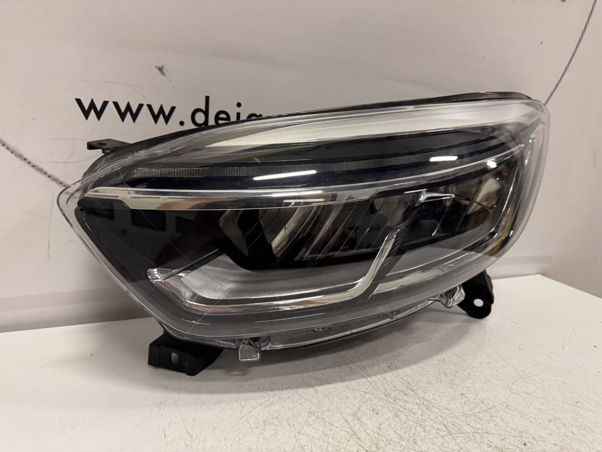 RENAULT CAPTUR FACELIFT VOL LED KOPLAMP LINKS 260606152R, Auto-onderdelen, Renault Group, Gebruikt, Contact.group@renault.com
