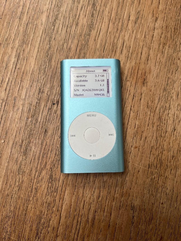 iPod mini 2nd gen 4gb new battery and great condition, Ophalen, Mini, Blauw, Zo goed als nieuw