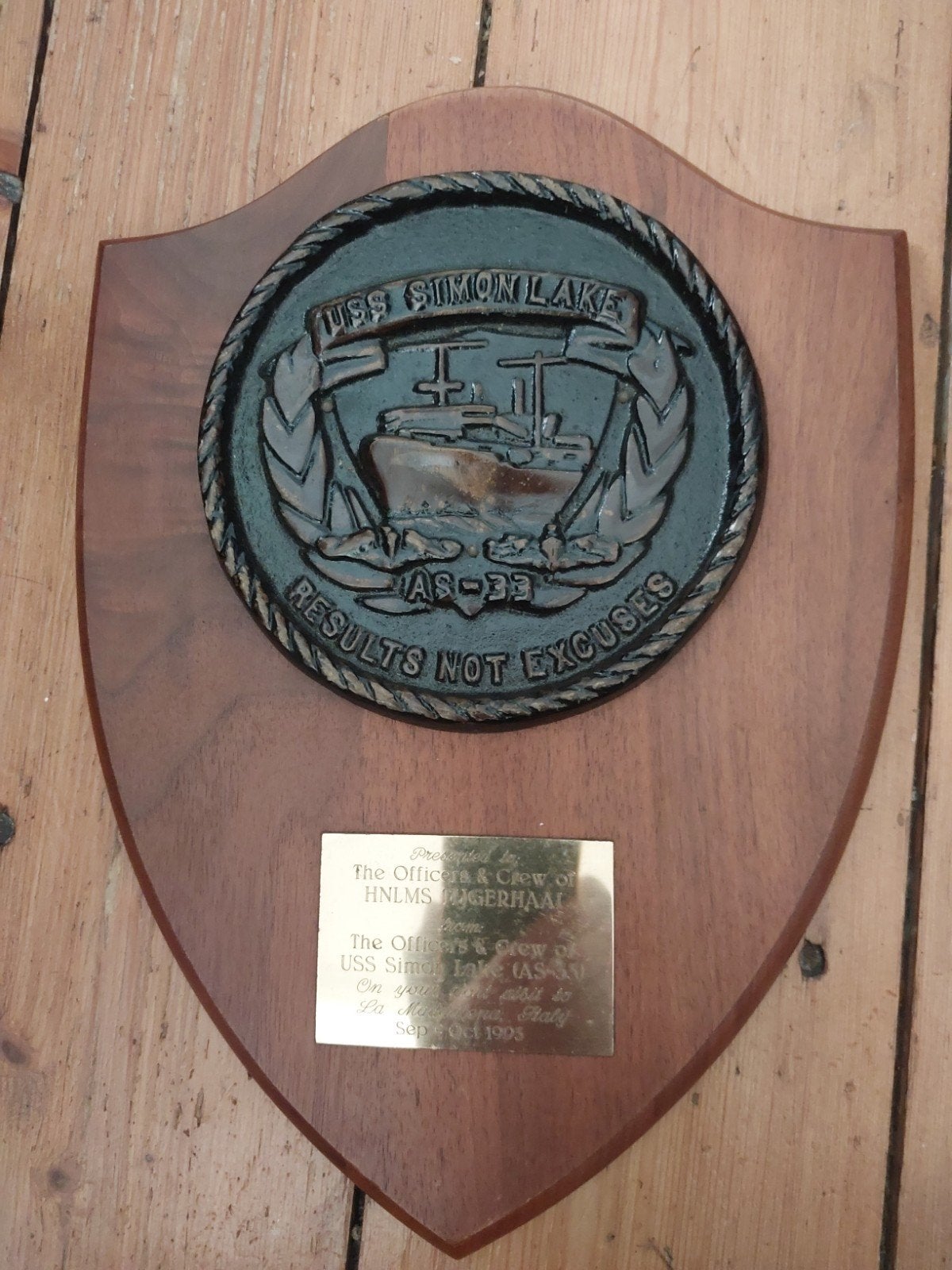 USS Simon Lake AS-33 Plaquette - Marine Souvenir, Ophalen of Verzenden, Gebruikt
