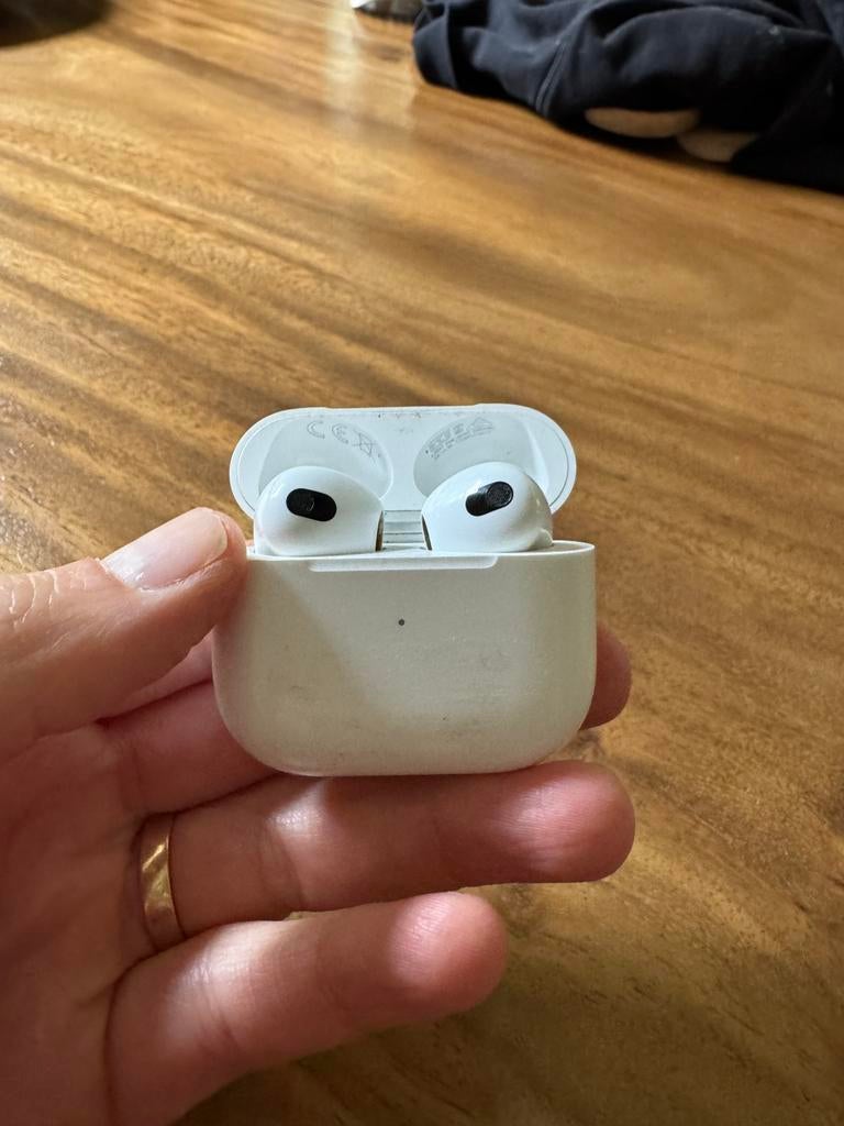 Airpods 3e generatie, Telecommunicatie, Mobiele telefoons | Oordopjes