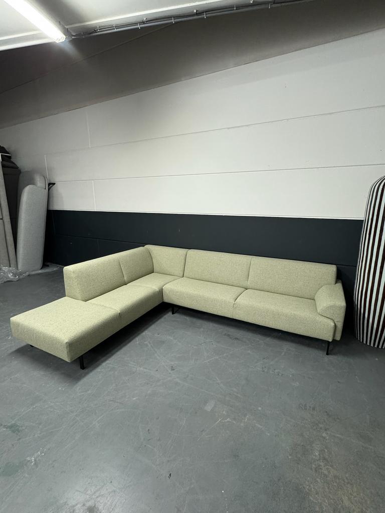 Showroommodel Rolf Benz 310 hoekbank | De Ploeg Monza 05, Huis en Inrichting, Banken | Bankstellen, Ophalen, Hoekbank, Rolf Benz, Gelderland, Eyye, Artifort, Leolux