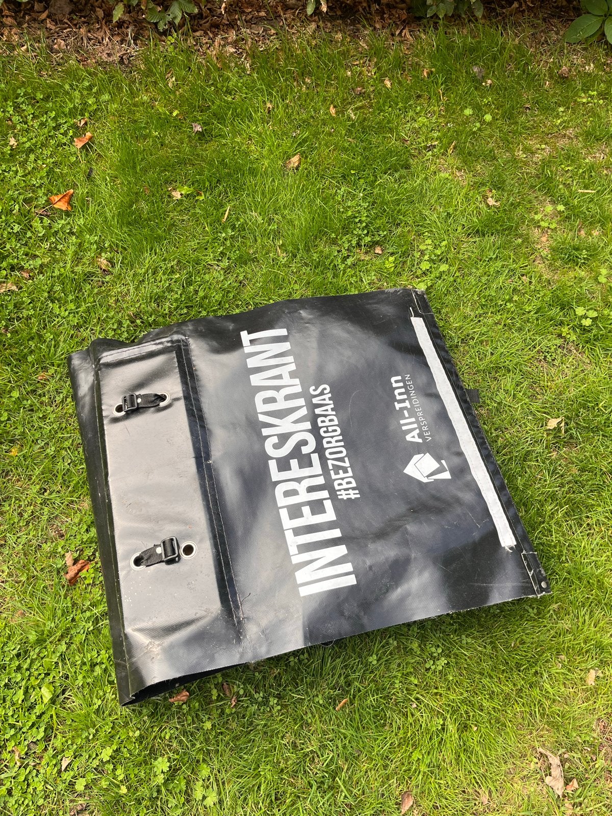 Krantentas, Ophalen of Verzenden, Zo goed als nieuw