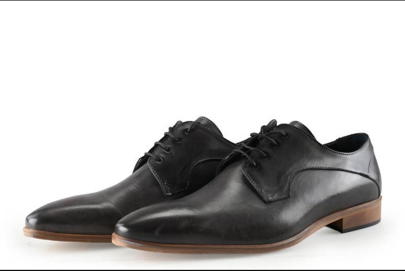 NETTE ZWARTE LEREN SCHOENEN mt 41izgs!!
Stijlvolle zwarte le, Kleding | Heren, Schoenen, Ophalen, Manfield, Zwart, Zo goed als nieuw
