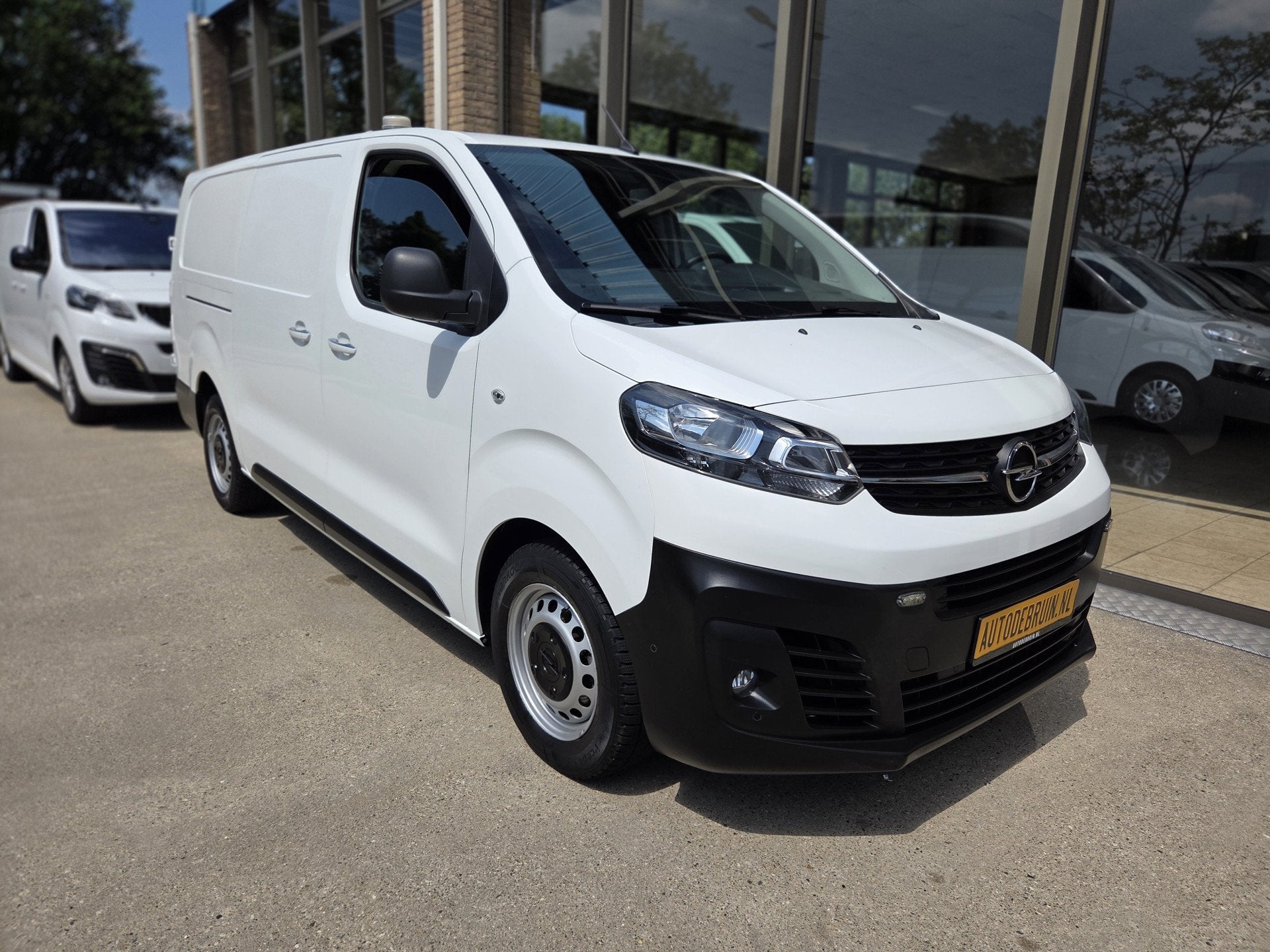 Opel Vivaro UNIEK ! 34.900KM 2.0 CDTI L3 XL Autm. ECC Airco, Auto's, Bestelauto's, Stof, Gebruikt, 4 cilinders, 2500 kg