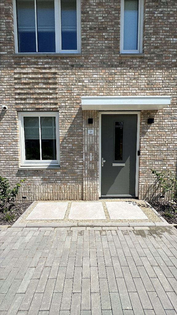 €100 voor 5 zandkleurige keramische 90x90 tuintegels, Tuin en Terras, Ophalen, Keramiek, Nieuw, 5 tot 10 m²