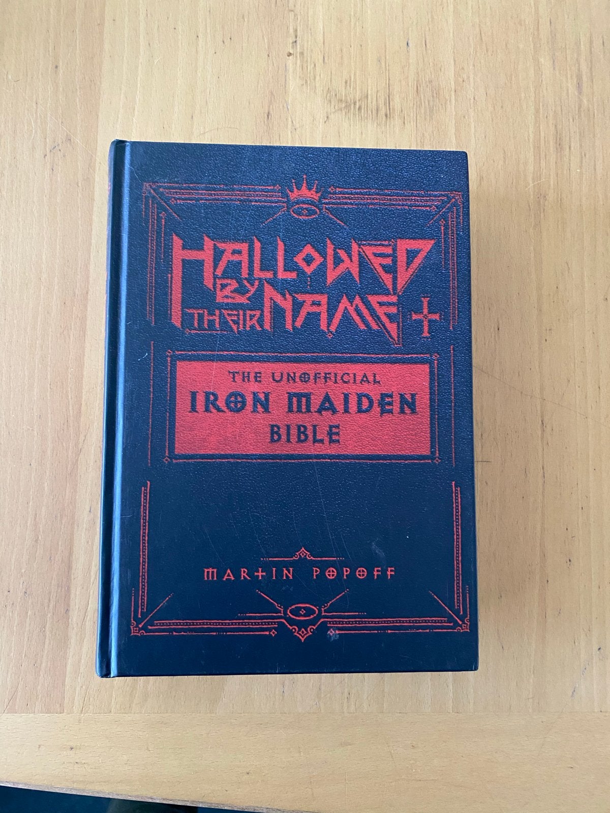 Hallowed Be Their Name: The Unofficial Iron Maiden Bible, Ophalen of Verzenden, Zo goed als nieuw, Artiest
