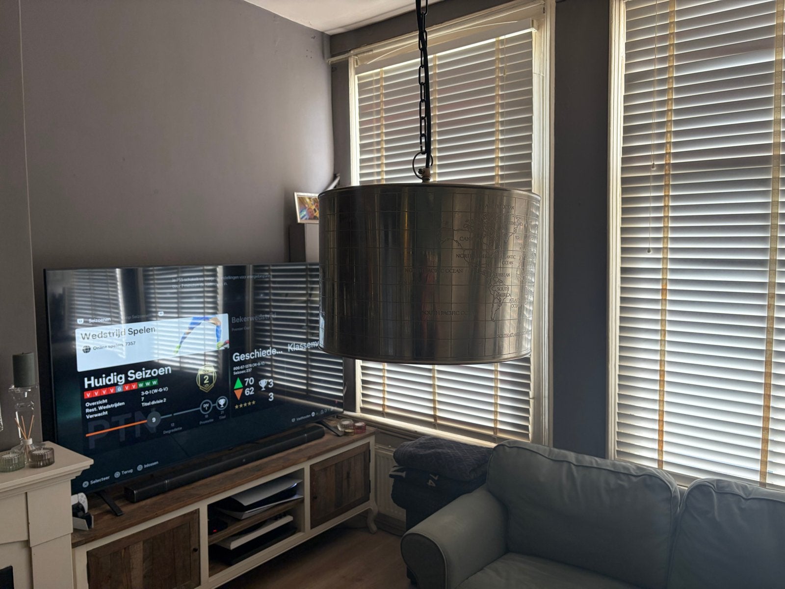 Riviera Maison hanglamp met wereldkaart design, Ophalen of Verzenden, Zo goed als nieuw, Metaal, E27 (groot)