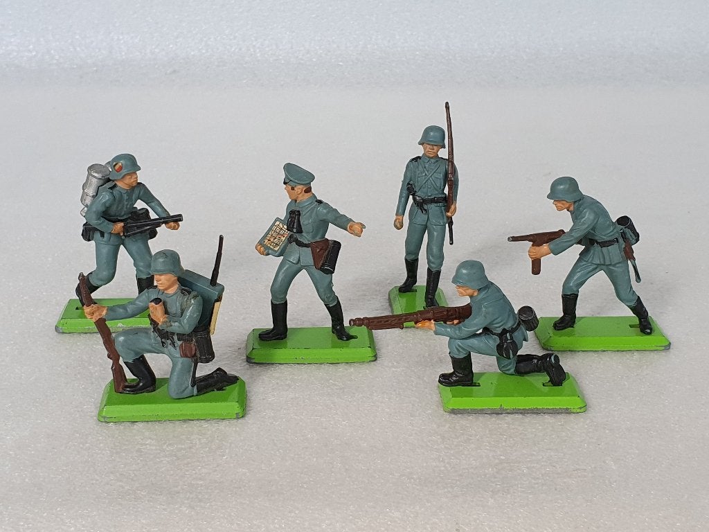 Lot van 6 Britains figuren - WOII Duitse Soldaten, Verzamelen, Poppetjes en Figuurtjes, Ophalen of Verzenden, Gebruikt