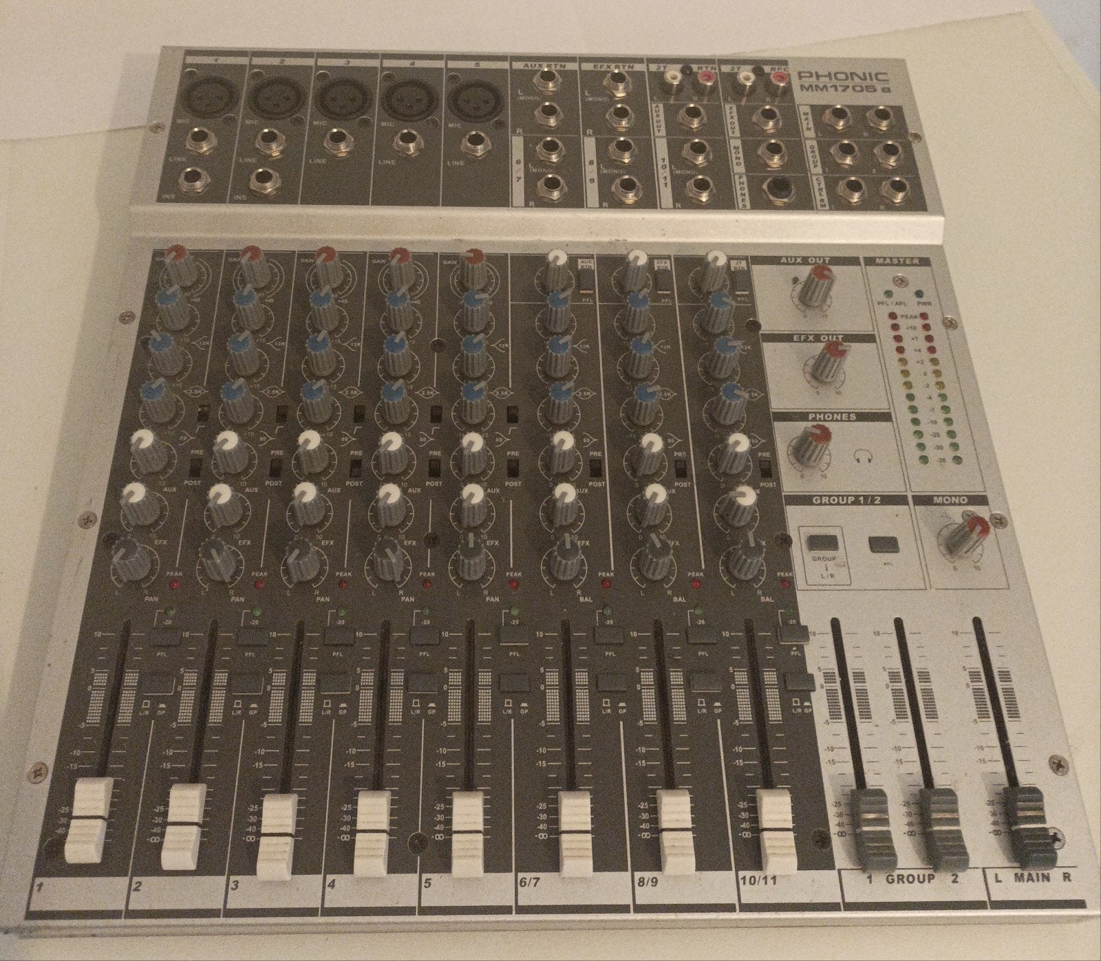 Phonic MM1705a, Muziek en Instrumenten, Ophalen of Verzenden, Gebruikt, 10 tot 20 kanalen, Microfooningang