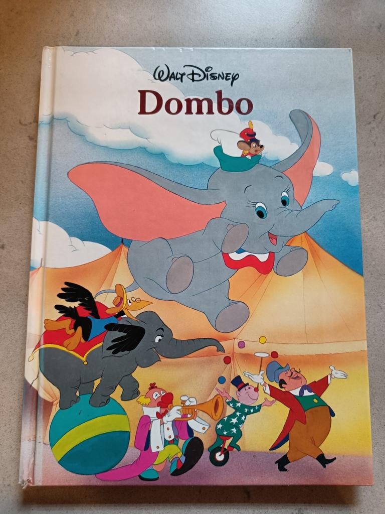 Walt Disney Dombo - Klassiek Sprookjesboek, Boeken, Ophalen of Verzenden, Gelezen, Walt Disney, Sprookjes