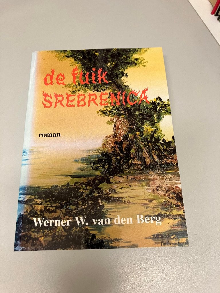 De fuik Srebrenica Van den Berg, Boeken, Ophalen of Verzenden, 1945 tot heden, Gelezen, Algemeen