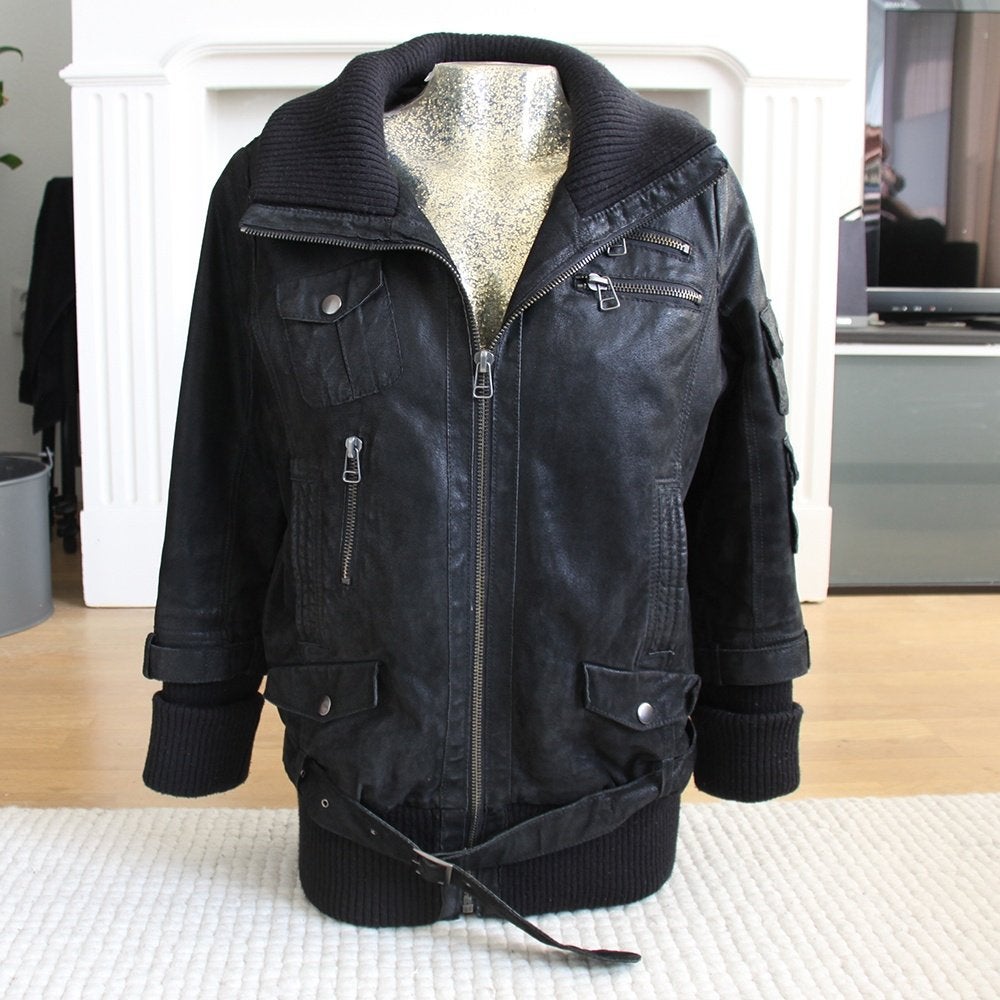 Prachtige Leren 2-Bizzy Jas (L) € 70,-