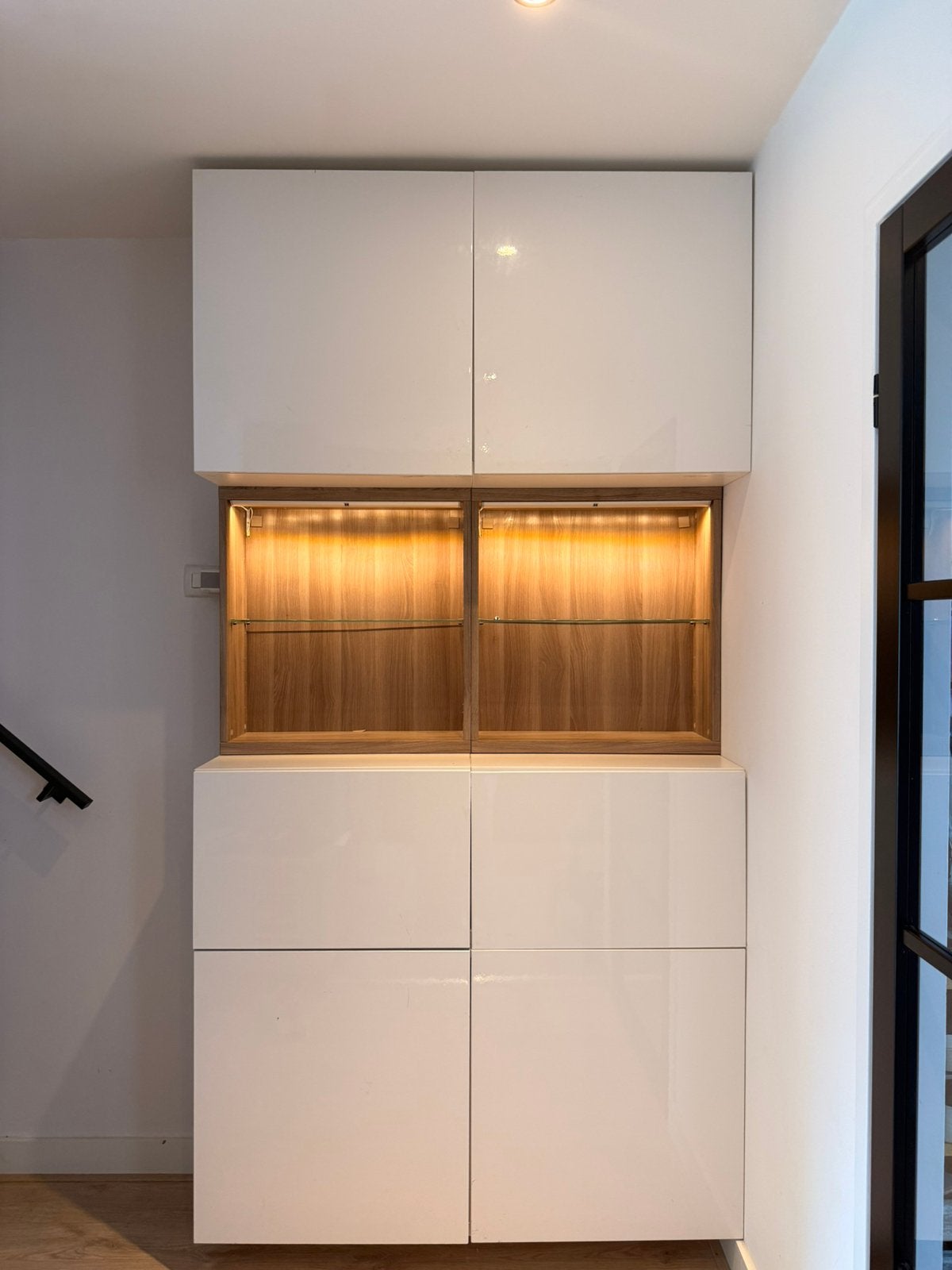 Besta Ikea kast incl. Verlichting, Ophalen, 50 tot 100 cm, Zo goed als nieuw, Minder dan 100 cm